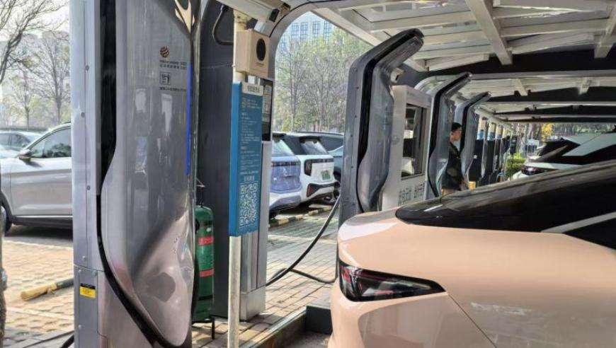 天天开奖,印度与反政府武装激烈交火_试用版v3.29